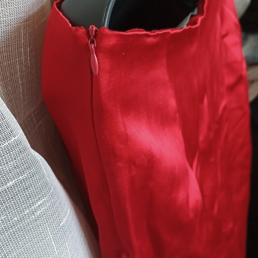 Zara Red Straight Satin Effect Maxi Skirt Size XL NWT - Picture 5 of 6